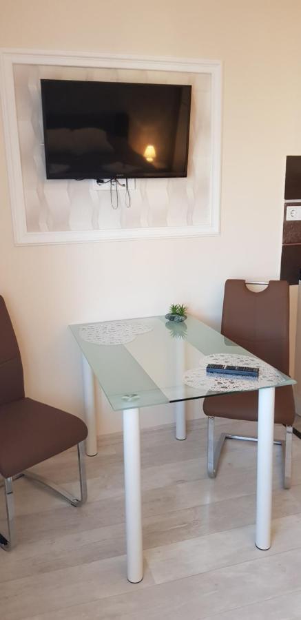 Rozsa Apartmanhaz 세게드 외부 사진