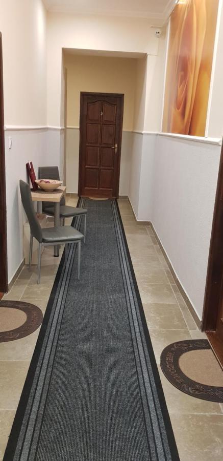 Rozsa Apartmanhaz 세게드 외부 사진